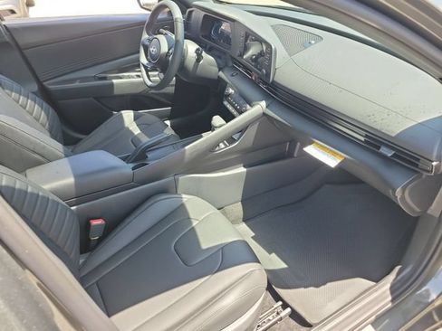New 2026 Hyundai Elantra SEL Sport FWD image 21