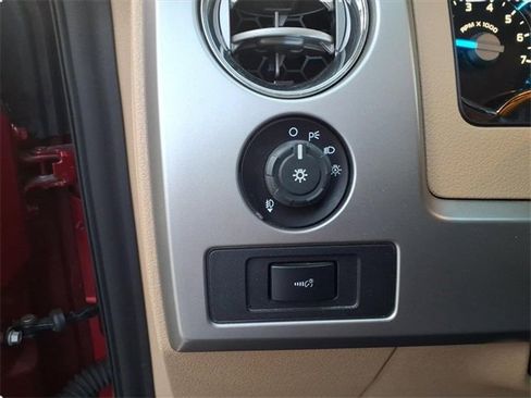 Used 2013 Ford F150 Lariat w/ Lariat Chrome Pkg image 25
