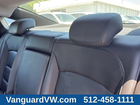Used 2017 Chevrolet Malibu LT w/ Leather Package FWD image 30