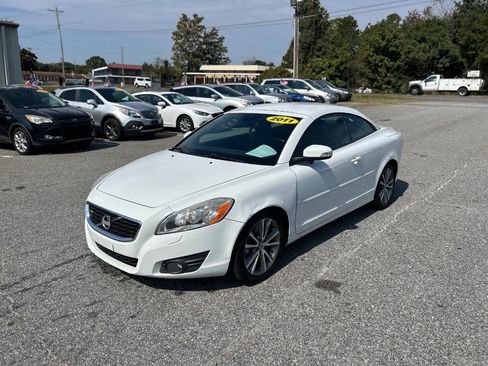 Used 2011 Volvo C70 T5 image 1