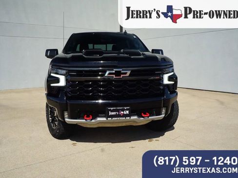 Used 2024 Chevrolet Silverado 1500 ZR2 w/ Technology Package AWD/4WD image 7