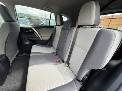 Used 2015 Toyota RAV4 XLE AWD/4WD image 26