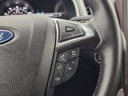 Used 2021 Ford Edge SEL w/ Convenience Package AWD/4WD image 16
