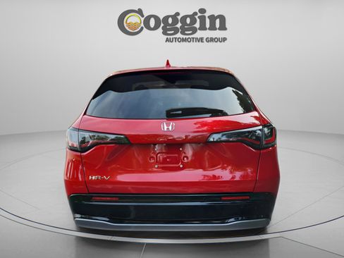 Used 2023 Honda HR-V EX-L image 4