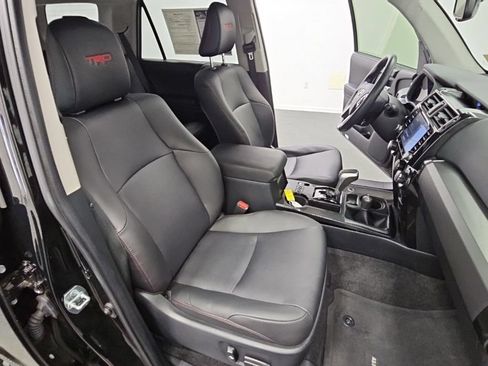 Used 2023 Toyota 4Runner TRD Off-Road Premium w/ Moonroof Package AWD/4WD image 40