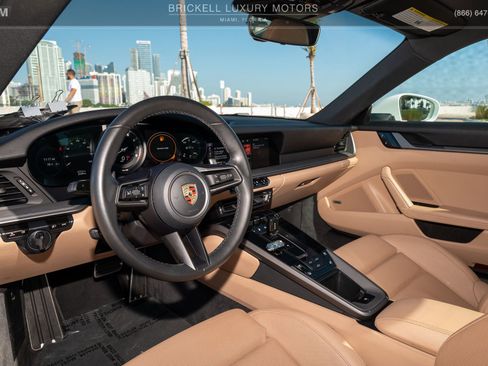 Used 2020 Porsche 911 Carrera image 5