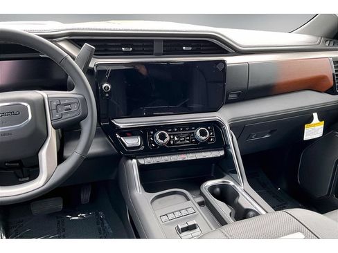 New 2026 GMC Sierra 3500 Denali w/ Denali Reserve Package AWD/4WD image 6