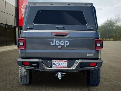 Used 2022 Jeep Gladiator Overland w/ Popular Equipment Package AWD/4WD image 8