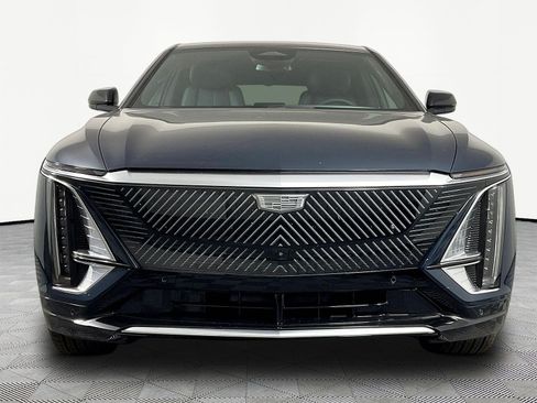 New 2026 Cadillac Lyriq Luxury AWD/4WD image 3
