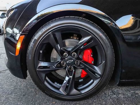 Used 2023 Chevrolet Camaro LT w/ RS Package image 30