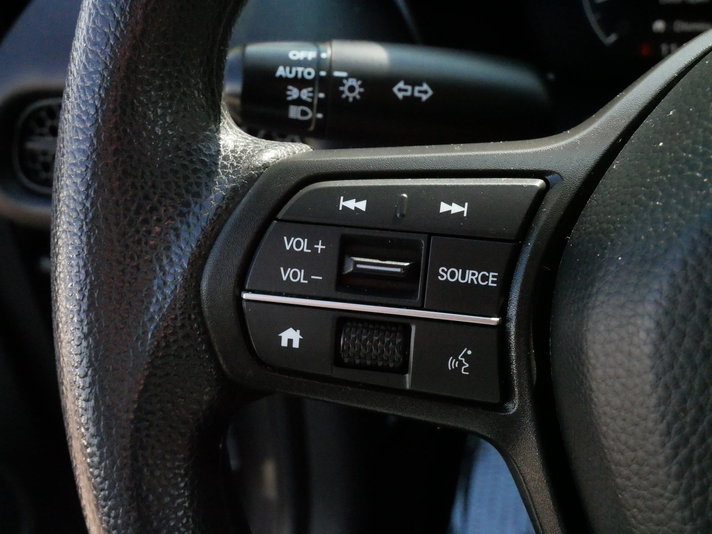 Certified 2024 Honda HR-V LX image 27