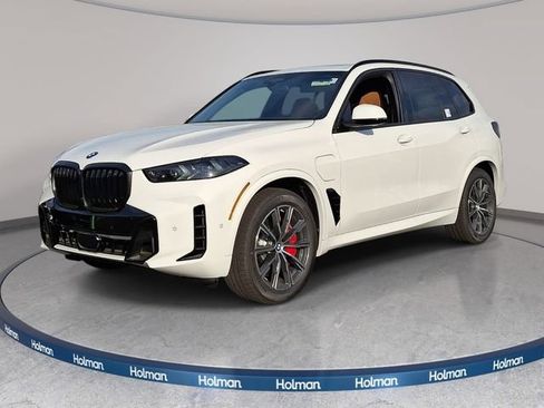 New 2026 BMW X5 xDrive50e w/ M Sport Package AWD/4WD image 1