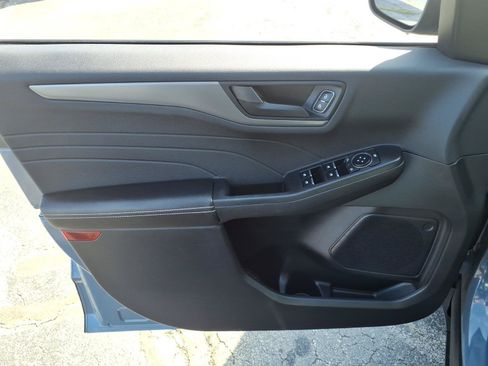Used 2023 Ford Escape Active w/ Tech Pack #1 FWD image 18