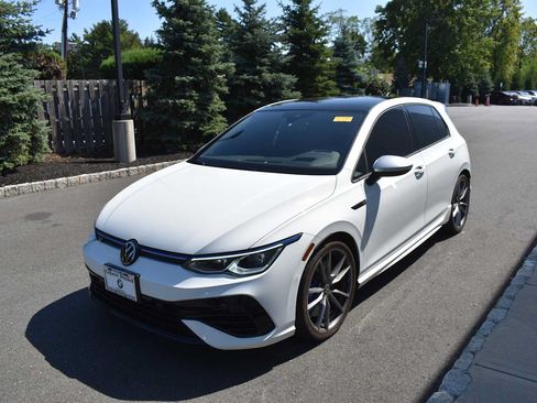 Used 2024 Volkswagen Golf R AWD/4WD image 3