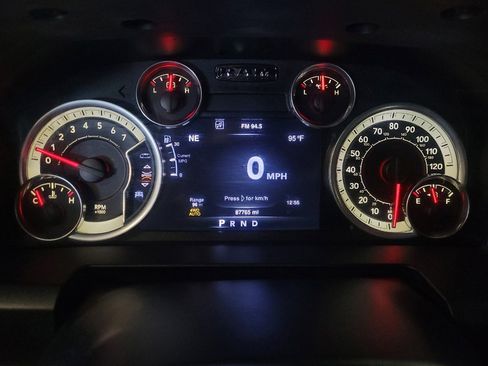 Used 2016 RAM 1500 Big Horn AWD/4WD image 23