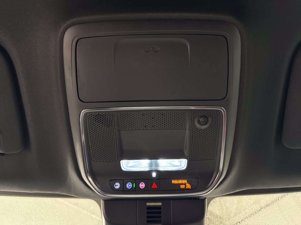 New 2027 Chevrolet Traverse RS AWD/4WD image 19