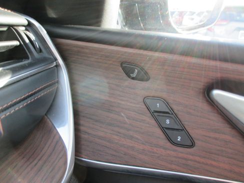 Used 2023 Jeep Grand Cherokee L Summit w/ High Altitude Package image 22