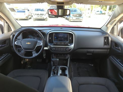 Used 2021 Chevrolet Colorado LT w/ LT Convenience Package AWD/4WD image 21