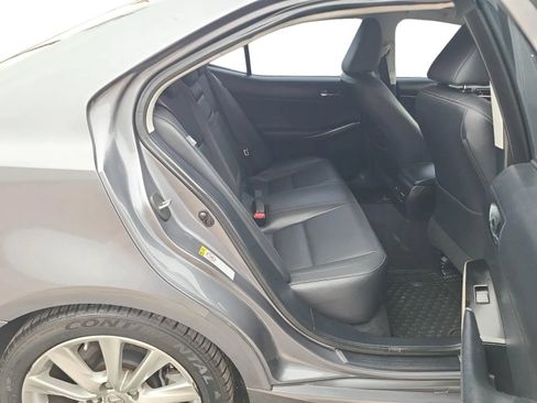 Used 2016 Lexus IS 200t RWD image 21