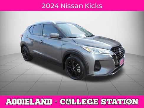 Used 2024 Nissan Kicks SV FWD image 1