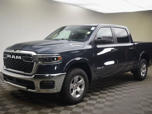New 2026 RAM 1500 Big Horn AWD/4WD image 13