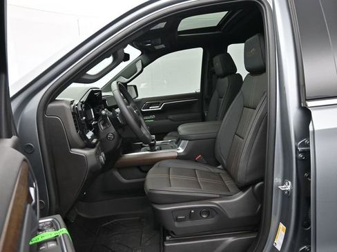 New 2026 Chevrolet Silverado 1500 High Country AWD/4WD image 39