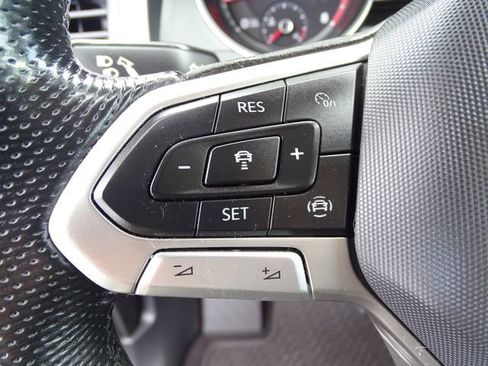 Used 2021 Volkswagen Atlas SE w/ Towing Package image 15