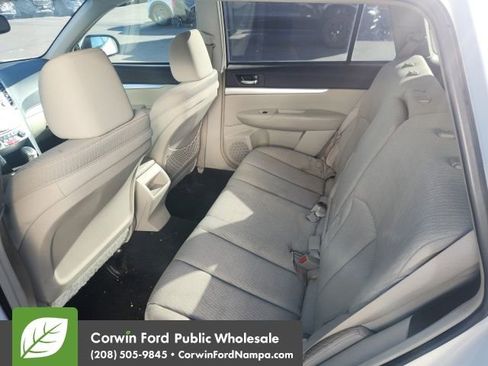 Used 2011 Subaru Outback 2.5i Premium w/ All-Weather Pkg image 8