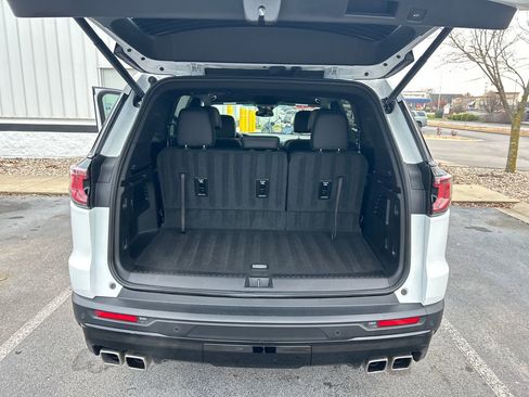 Certified 2025 GMC Acadia AT4 w/ LPO, Floor Liner Package image 26