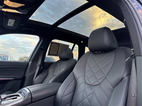 Used 2023 BMW X5 sDrive40i w/ M Sport Package image 25