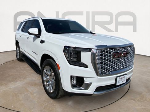 Used 2023 GMC Yukon Denali image 4