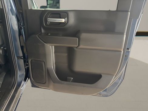 Used 2020 Chevrolet Silverado 2500 Custom w/ Custom Value Package image 24