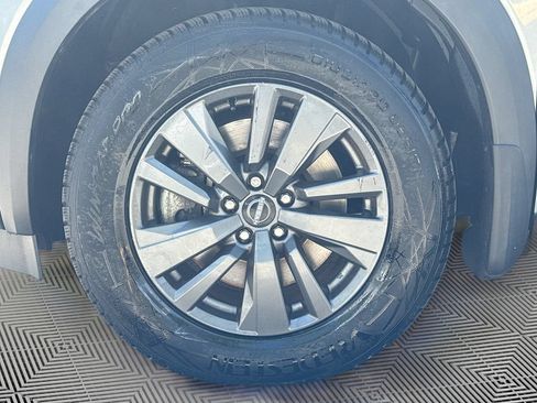 Used 2024 Nissan Pathfinder SV AWD/4WD image 33