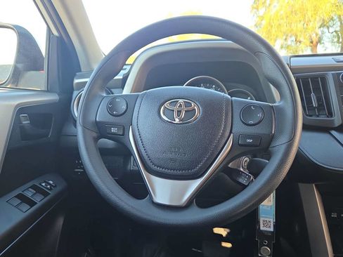 Used 2016 Toyota RAV4 LE FWD image 19