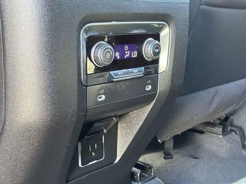Used 2024 Chevrolet Suburban LT image 42