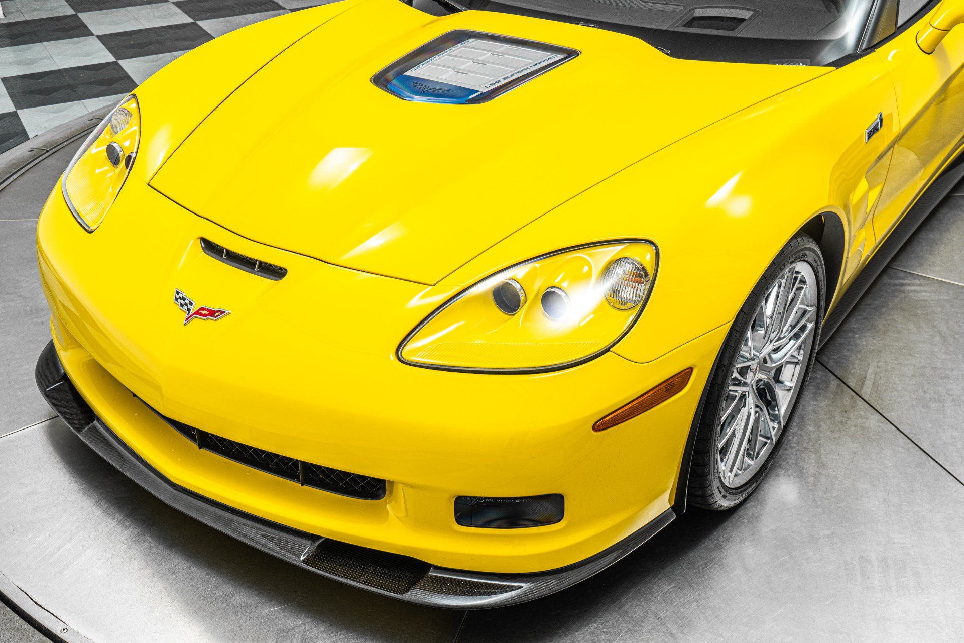 Used 2010 Chevrolet Corvette ZR1 w/ Preferred Equipment Group RWD image 37