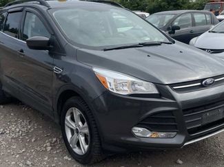 Used 2016 Ford Escape SE w/ Equipment Group 201A image 1