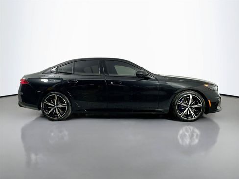 New 2026 BMW 530i xDrive w/ M Sport Package AWD/4WD image 8