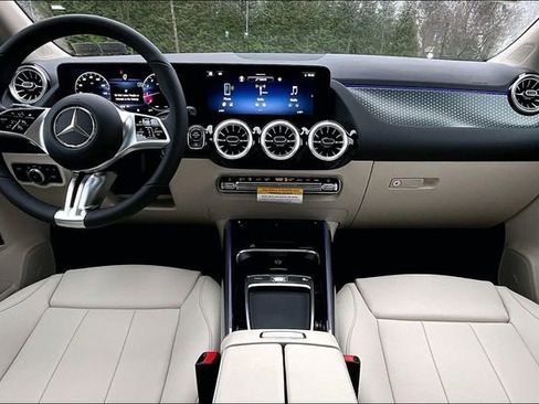 New 2026 Mercedes-Benz GLA 250 4MATIC image 7