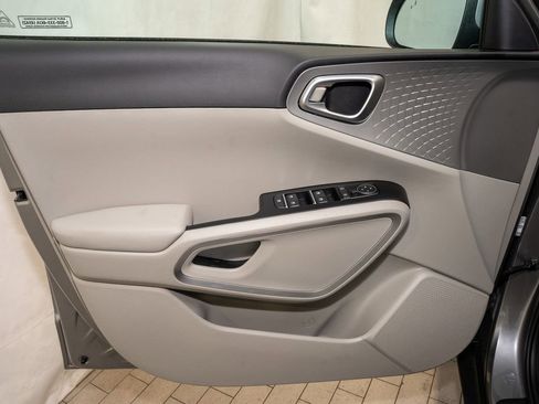 New 2025 Kia Soul LX image 12
