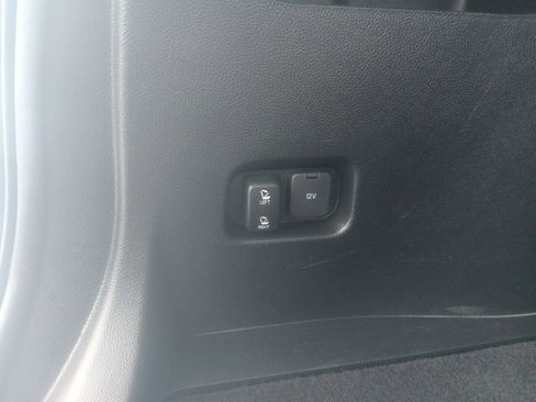 Used 2023 Ford Edge SEL image 21