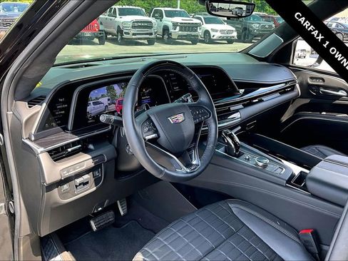 Used 2024 Cadillac Escalade V w/ LPO, ONYX Package AWD/4WD image 6