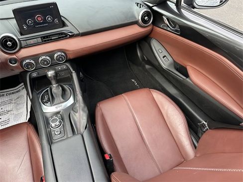 Used 2019 MAZDA MX-5 Miata RF Grand Touring image 19