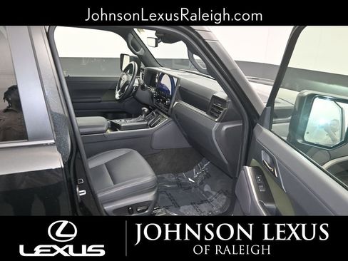 Certified 2024 Lexus GX 550 image 10
