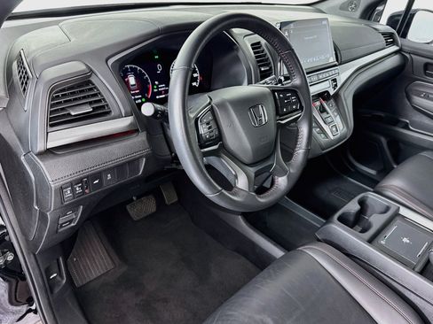 Certified 2025 Honda Odyssey Sport-L image 9
