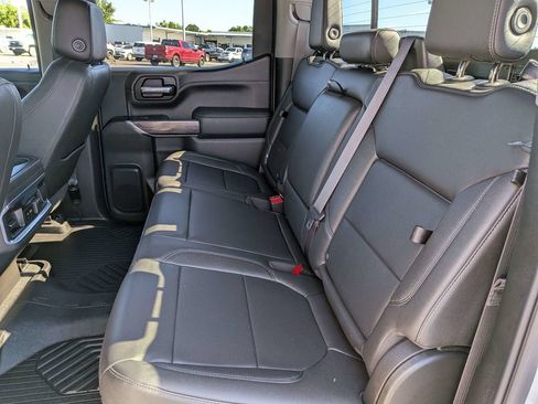 Used 2022 Chevrolet Silverado 1500 LTZ AWD/4WD image 16