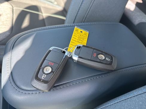 Used 2025 Ford Maverick XLT w/ Equipment Group 302A image 32