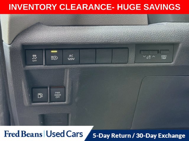 Used 2024 Toyota Sienna XLE w/ XLE Plus Package AWD/4WD image 15