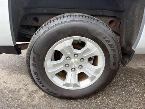 Used 2017 Chevrolet Silverado 1500 LT w/ All Star Edition image 29