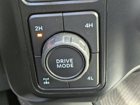 Used 2024 Ford F250 Platinum image 23